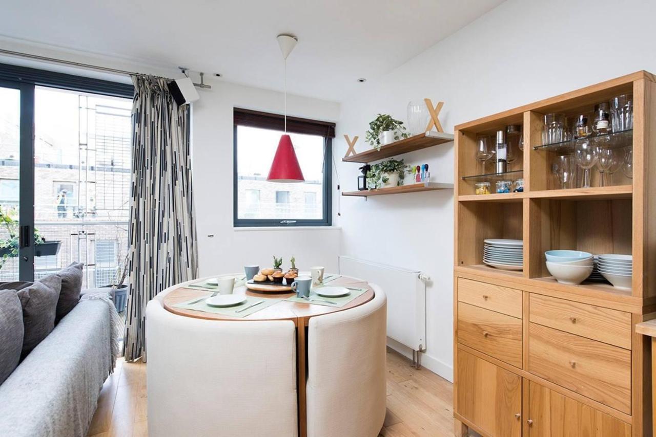 Stylish 2 Bedroom Flat With Balcony In Londyn Zewnętrze zdjęcie